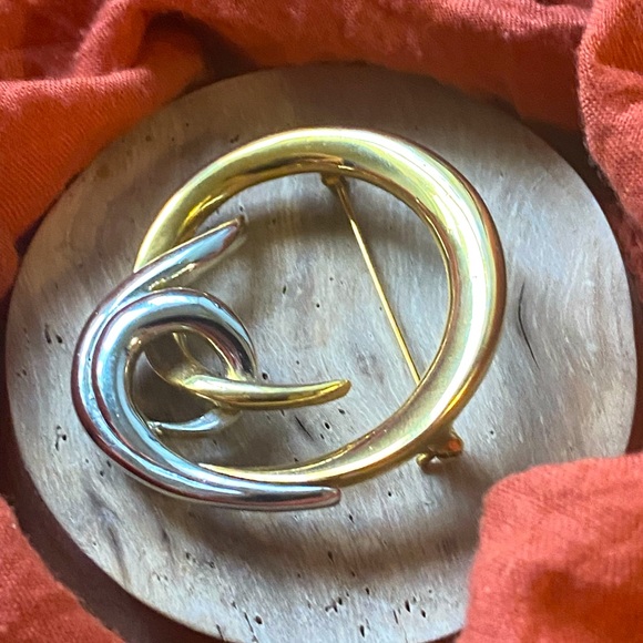 Lapor Chrome and Gold Tone Vintage Brooch. - Picture 2 of 6